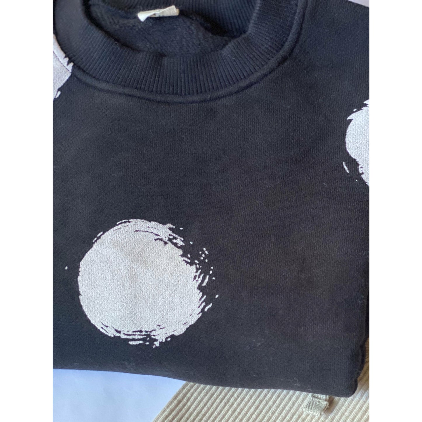 Nunubiel Big Dot Sweatshirt